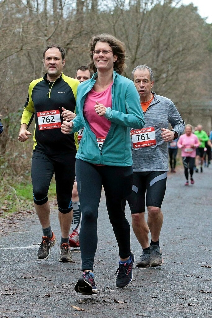 LAZ Gießen - Silvesterlauf Gießen | 31.12.2022, xovx, Leichtathletik Volkslauf, LAZ Gießen - Silvesterlauf Gießen 

Lauf über 21,1km und 10km. - Realisiert mit Pictrs.com