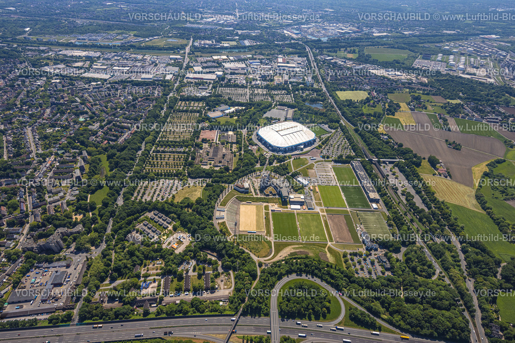 Gelsenkirchen250506116 | Luftbild, Berger Feld, Schalke Arena Park mit Veltins Arena Fußballstadion, Erle, Gelsenkirchen, Ruhrgebiet, Nordrhein-Westfalen, Deutschland
