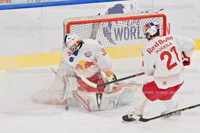 Red Bull Juniors vs. EK Zeller Eisbären 20.10.2022 | #35 Egger Luca, #27 Pukkila Juha Tapio Vilhelm