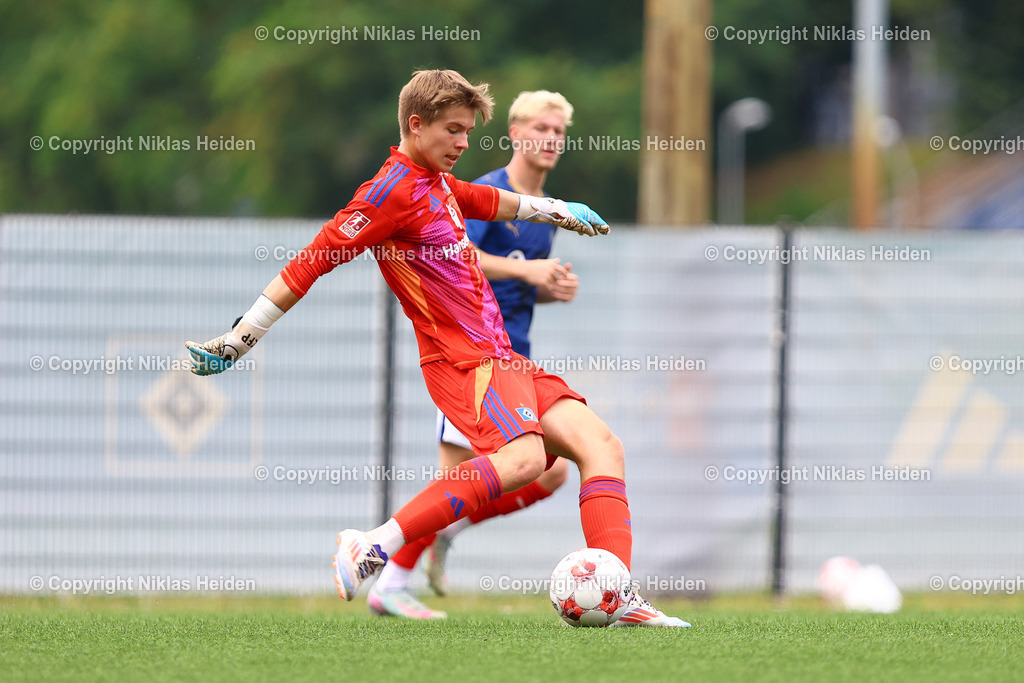 NH_HamburgerSVU21_HolsteinKielU23_Testspiel_20072025 | #1 Colin Poppelbaum (Hamburger SV U21)Fußball I Herren I Testspiel I Saison 2025-2026  I Hamburger SV U21 - Holstein Kiel U23 I 20.07.2025 I Alexander-Otto-Akademie - Realisiert mit Pictrs.com