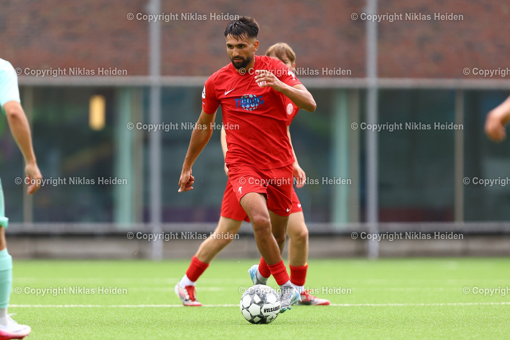 NH_EimsbüttelerTV_TSBPinneberg_Testspiel_13072025 | #6 Bamo Karim Mohamed (Eimsbütteler TV)Fußball I Herren I Testspiel I Saison 2025-2026  I Eimsbütteler TV - TBS Pinneberg I 13.07.2025 I Sportplatz Bundesstraße - Realisiert mit Pictrs.com
