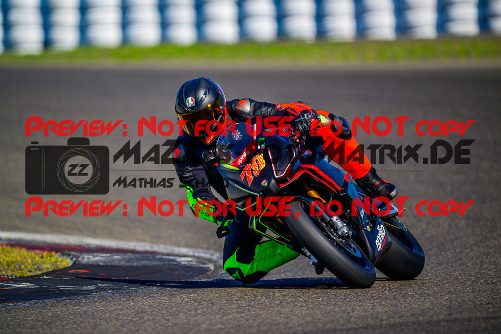 _MAZ8252-2 | GRUEN