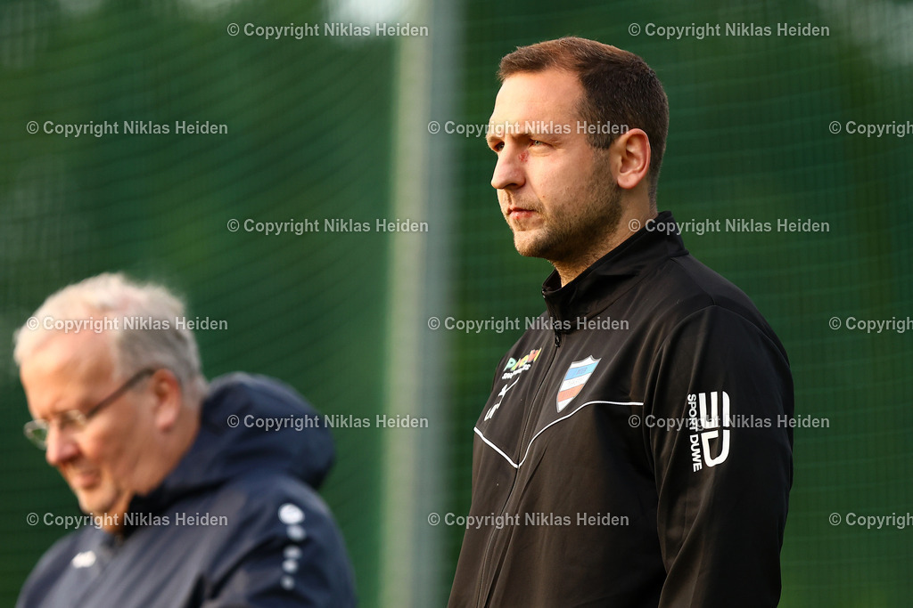 NH_TuSRotenhof_InterTürksporKiel_Testspiel_27062025 | Lars Horstinger (Co-Trainer, Inter Türkspor Kiel)Fußball I Herren I Freundschaftsspiel I Saison 2025-2026  I TuS Rothenhof - Inter Türkspor Kiel I 27.06.2025 I B-Platz Rotenhof - Realisiert mit Pictrs.com