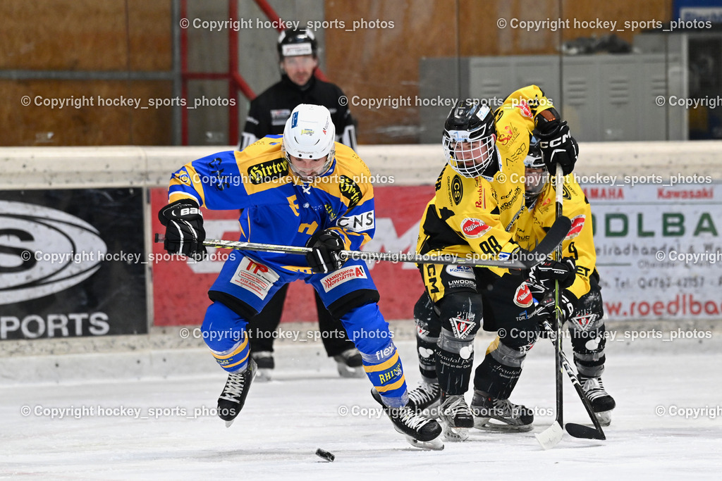 EC MET PHOTOVOLTAIK HORNETS SPITTAL vs. EHC Althofen  | #98 Thalhammer Dominic EC Hornets Spittal, #10 Zeloth Florian 1. EHC ALTHOFEN, EC MET PHOTOVOLTAIK HORNETS SPITTAL vs. EHC Althofen , EC MET PHOTOVOLTAIK HORNETS SPITTAL vs. EHC Althofen  am 23.02.2025 in Spittal an der Drau (Eissportzentrum Spittal), Austria, (Photo by Bernd Stefan)