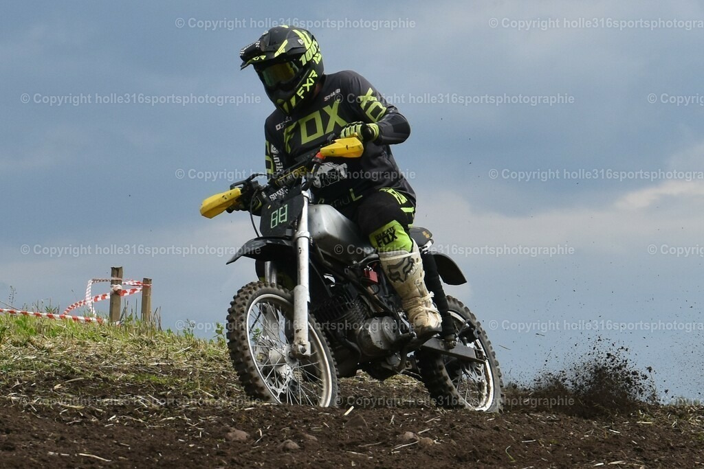 DSC_0015_01 (2) | Sportfotografie , Motorsport, Motoross, Reitsport, Mointainbike, Enduro,
Landschaft , Outdoor, Eventfotografie, Landschaft, Bilder online bestellen - Realisiert mit Pictrs.com