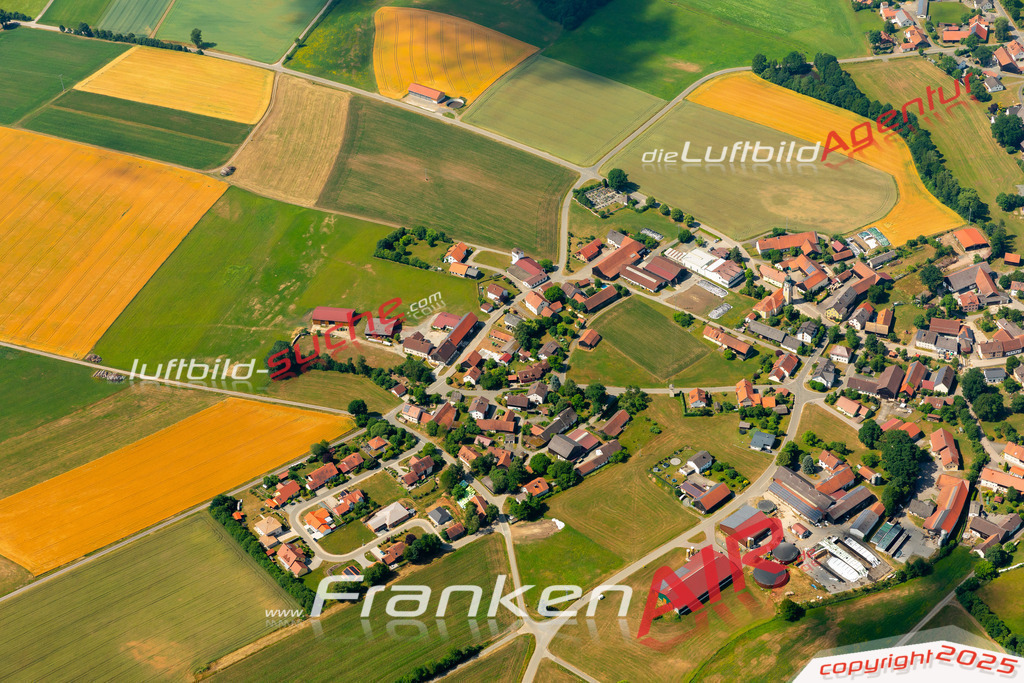 muschenried-winklarn-316-2023 | Das Luftbild zeigt : Muschenried Winklarn - Die Luftaufnahme wurde 2023 vom UL-Flugzeug aus erstellt ( keine Drohne ) - 
Hochauflösende Luftaufnahme - Für grossformatige Ausdrucke geeignet. Die Geschenkidee !
Mit Lizenz und Bildrechte bestellbar