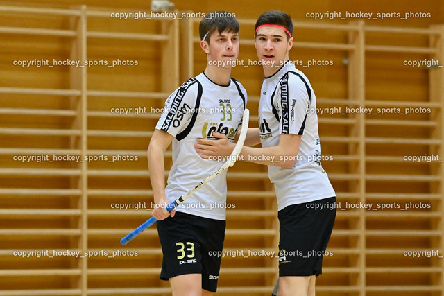 VSV Unihockey vs. FBK Insport Skofja Loka 26.11.2022 | Jubel FBK INSPORT SKOFJA LOKA Mannschaft, #33 Gal Sardi, #9 Nejc Peklaj