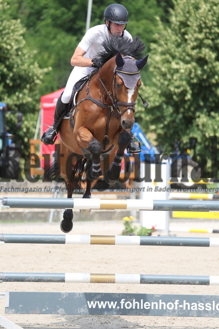 Weilheim_2023_Prfg.Nr.03_Springprüfung_Kl.S_Jan Köberle_Culano 6 (2) | Alle Fotos der Reiterjournal Fotografin Doris Matthaes im Reiterjournal Online-Fotoshop. - Realisiert mit Pictrs.com