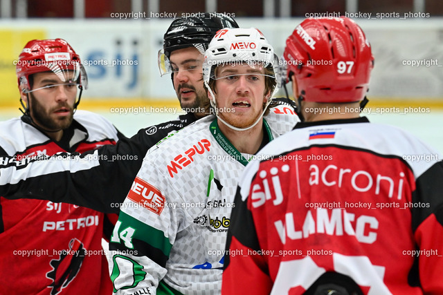 HDD Jesenice vs. EC Bregenzerwald 30.9.2022 | SCHWEIGHOFER Mark Referee, #14 Zwerger Julian