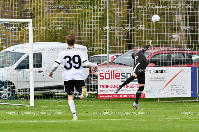 SV Dellach Gail vs. SV Spittal 26.10.2023 | #29 Jakub Corej, Flugeinlage