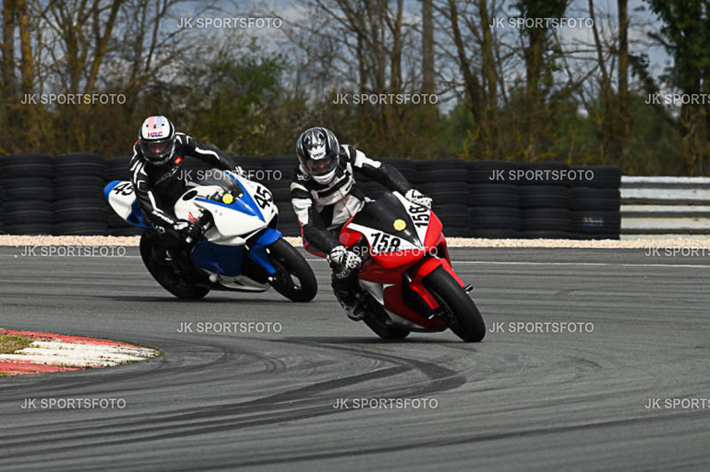 (3309) | IDM folgten parallel  der Superbike WM und Eventfotografie und vielen anderen Rennklassen bis ich im Jahr 2015 meine ersten Fotos in der MOTO GP machten durfte. Mein Anliegen ist es, die herausragenden Leistungen und Emotionen in Bildern festzuhalten - Realisiert mit Pictrs.com