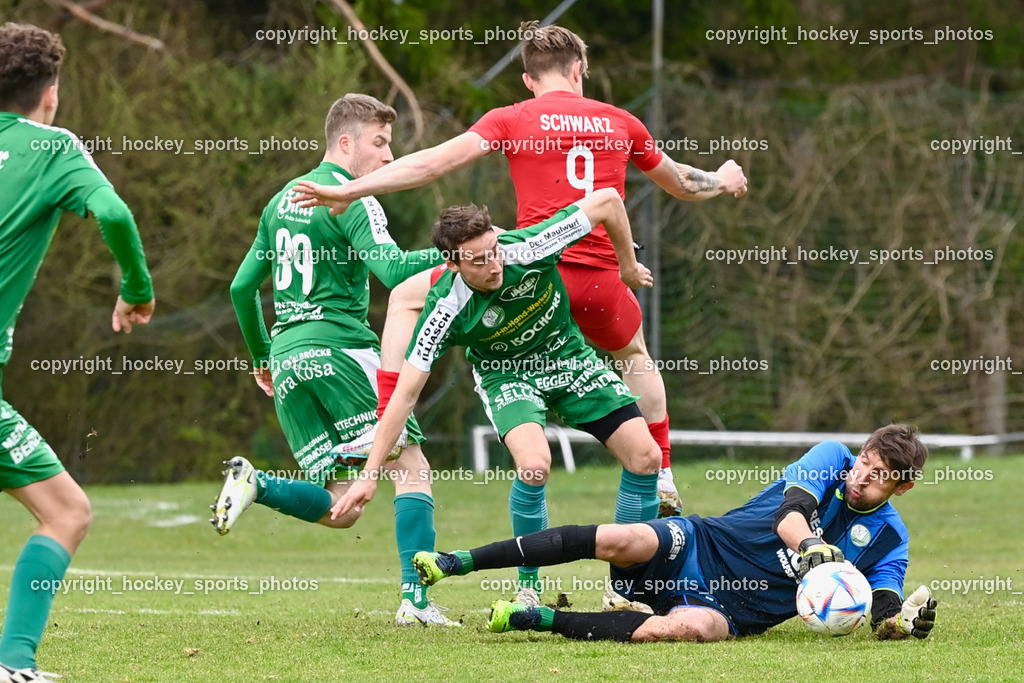 ATUS Ferlach vs. FC Lendorf 15.4.2022 | #1 Lukas Kohlmaier, #27 Felix Helmut, #39 Fabian Hoi, #9 Hannes Marcel Schwarz, 