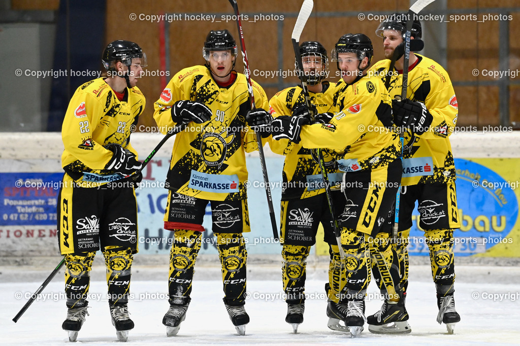 EC Liwodruck Hornets Spittal vs. EHC Althofen 5.11.2022 | Jubel EC Liwodruck Hornets, #22 Thaler Tim, #90 Ogertschnig Joshua, #70 Kronig Daniel, #2 Karitnig Gert, #24 Brunner Noel