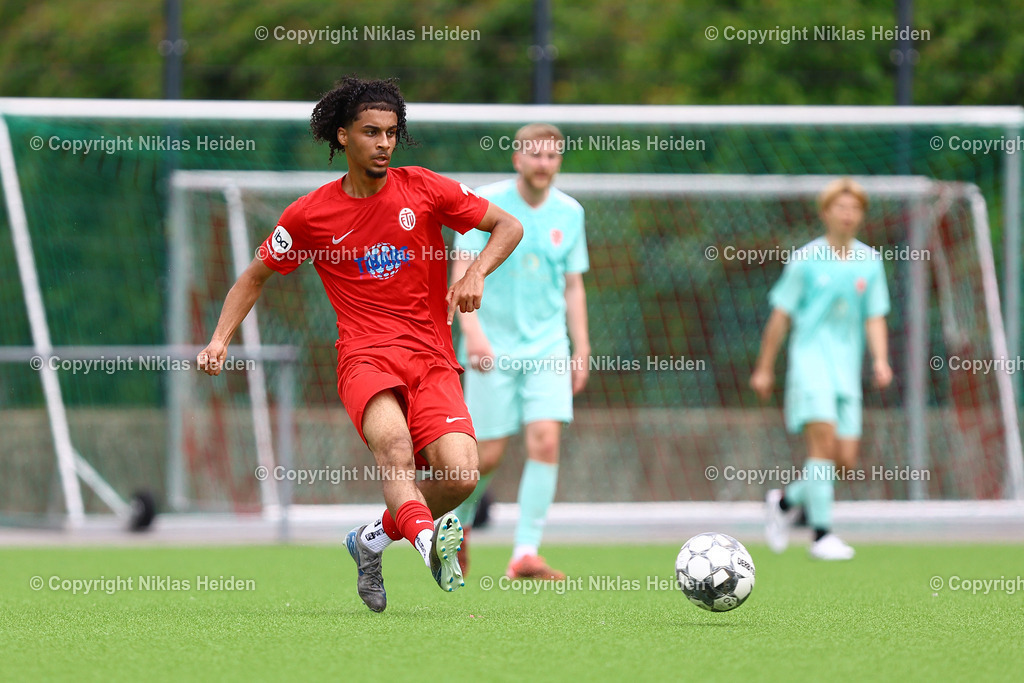 NH_EimsbüttelerTV_TSBPinneberg_Testspiel_13072025 | #15 Soleiman Touny (Eimsbütteler TV)Fußball I Herren I Testspiel I Saison 2025-2026  I Eimsbütteler TV - TBS Pinneberg I 13.07.2025 I Sportplatz Bundesstraße - Realisiert mit Pictrs.com