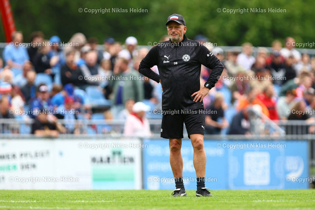NH_SCWeicheFlensburg08_HolsteinKiel_Testspiel_28062025 | Dirk Bremser (Co-Trainer, Holstein Kiel)Fußball I Herren I Freundschaftsspiel I Saison 2025-2026  I SC Weiche Flensburg 08 - Holstein Kiel I 28.06.2025 I Manfred-Werner-Stadion - Realisiert mit Pictrs.com