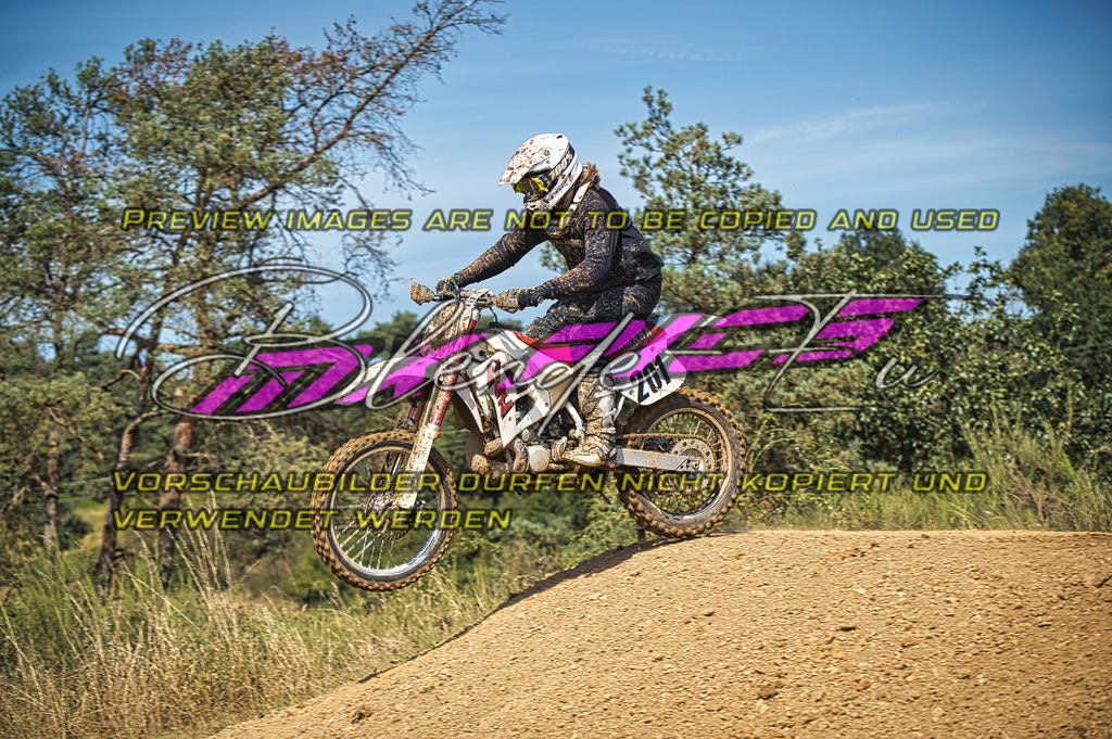 DSC_0056_8 | Sportfotografie: Die extreme Seite der Fotografie
Ich Fotografiere Hauptsächlich im Sportbereich Motorcross im DAMCV Verband.
Dirtbike - MX - Motorcross - DAMCV - MXCup - Euskirchen - Köln - Bonn - Venlo - Overloon - MSC Wisskirchen - MCC Weilerswist 