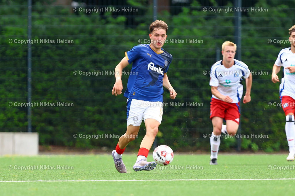 NH_HamburgerSVU21_HolsteinKielU23_Testspiel_20072025 | #9 Leon Parduzi (Holstein Kiel U23)Fußball I Herren I Testspiel I Saison 2025-2026  I Hamburger SV U21 - Holstein Kiel U23 I 20.07.2025 I Alexander-Otto-Akademie - Realisiert mit Pictrs.com