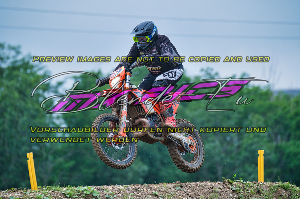 _DSC1268_9 | Sportfotografie: Die extreme Seite der Fotografie
Ich Fotografiere Hauptsächlich im Sportbereich Motorcross im DAMCV Verband.
Dirtbike - MX - Motorcross - DAMCV - MXCup - Euskirchen - Köln - Bonn - Venlo - Overloon - MSC Wisskirchen - MCC Weilerswist 