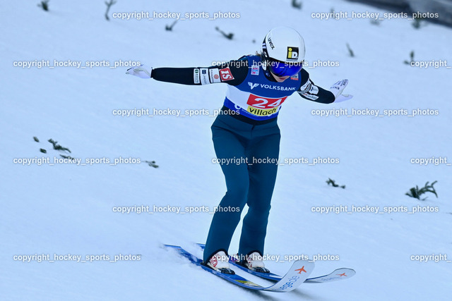 Weltcup Skispringen Villach Damen 28.12.2022 | #24 RAUTIONAHO Jenny