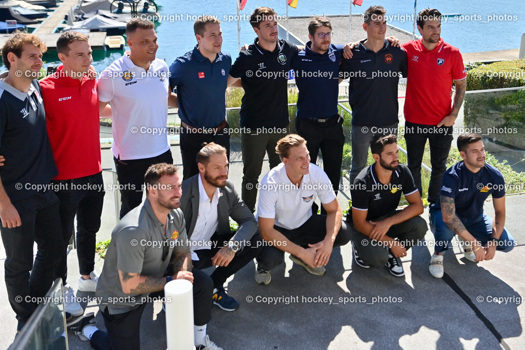 win2day ice hockey league Pressekonferenz Velden 13.9.2022 | Kapitäne der win2day Ice Hockey League, Frank Daniel, Clemens Unterweger, Derek Joslin, Tyler Coulter, NEILL Carl, HÁRI JÁNOS, Daniel Oberkofler, Alexander Pallestrang, Rafael Rotter, Thomas Raffl, Brian Lebler, Raphael Andergassen, MAGNABOSCO Marco Josè