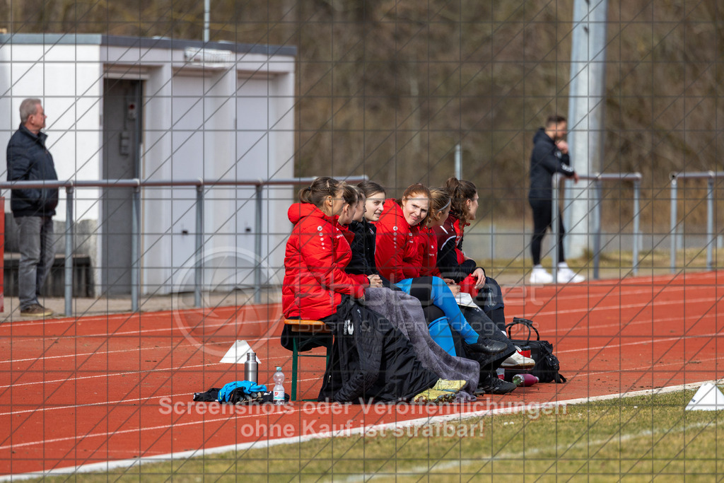 20250223_131527_0084 | #,1.FC Donzdorf (rot) vs. TSV Tettnang (schwarz), Fussball, Frauen-WFV-Pokal Achtelfinale, Saison 2024/2025, Rasenplatz Lautertal Stadion, Süßener Straße 16, 73072 Donzdorf, 23.02.2025 - 13:00 Uhr,Foto: PhotoPeet-Sportfotografie/Peter Harich