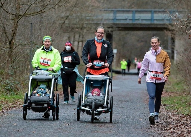 LAZ Gießen - Silvesterlauf Gießen | 31.12.2022, xovx, Leichtathletik Volkslauf, LAZ Gießen - Silvesterlauf Gießen 

Lauf über 5km. - Realized with Pictrs.com