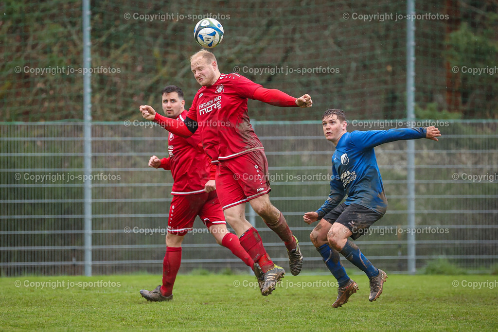 BQ3I6128 | 15.04.2023; kreisliga A Wetzlar; Rasenplatz Niederlemp; SpVgg Lemp - TSV Blasbach; Ergebnis: 0:1 (0:0)