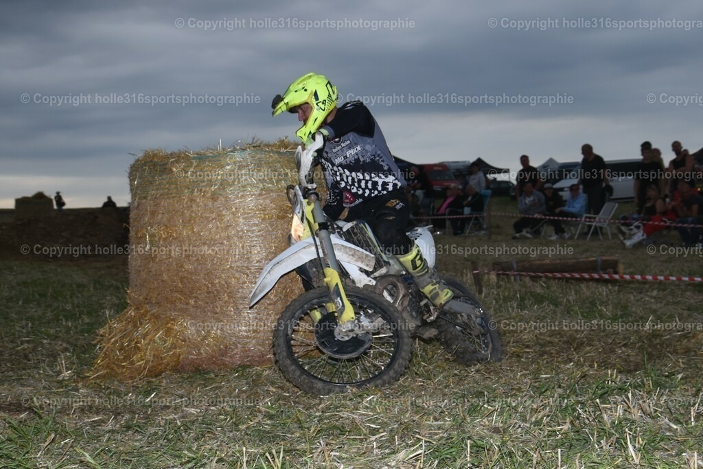 DSC_0265_01 (2) | Sportfotografie , Motorsport, Motoross, Reitsport, Mointainbike, Enduro,
Landschaft , Outdoor, Eventfotografie, Landschaft, Bilder online bestellen - Realisiert mit Pictrs.com