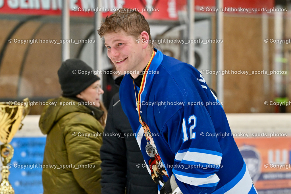 ELV Zauchen vs. EC Tigers Paternion | #12 Steiner Dominik EC Tigers Paternion, ELV Zauchen vs. EC Tigers Paternion, ELV Zauchen vs. EC Tigers Paternion am 23.02.2025 in Spittal an der Drau (Eissportzentrum Spittal), Austria, (Photo by Bernd Stefan)