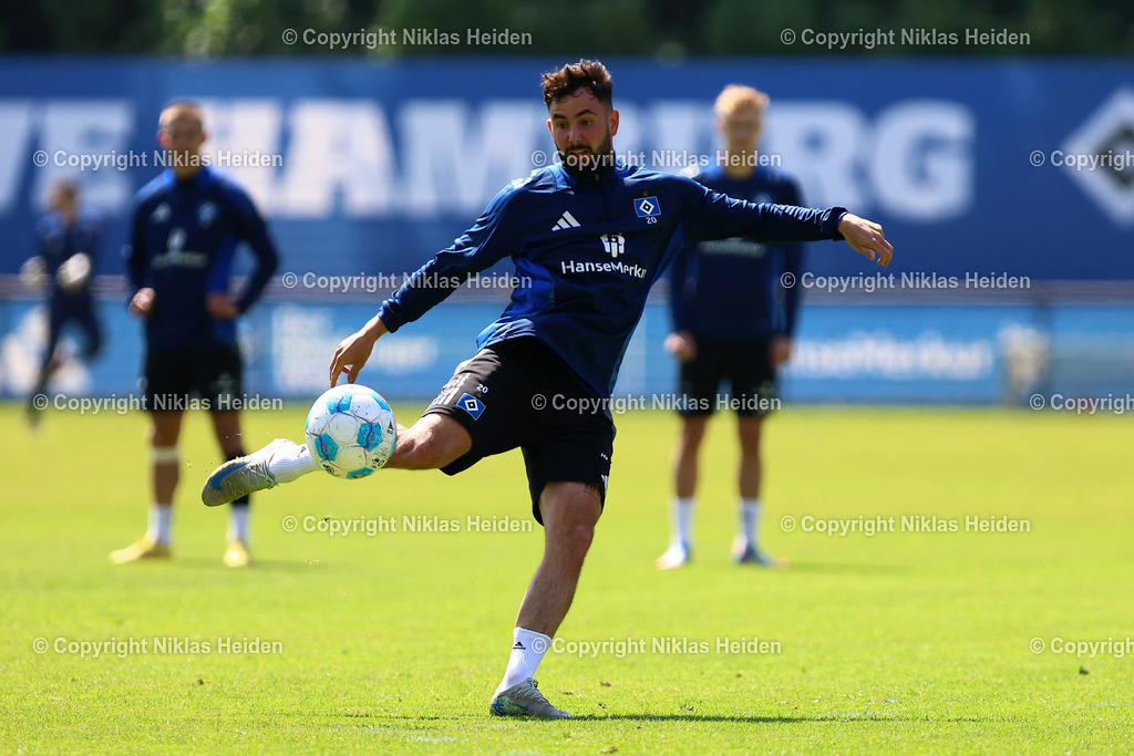 NH_HamburgerSV_Training_16052025 | #20 Marco Richter (Hamburger SV)Fußball I Herren I Training I Saison 2024-2025 I Hamburger SV I 16.05.2025 I Trainingsplätze Volksparkstadion - Realisiert mit Pictrs.com