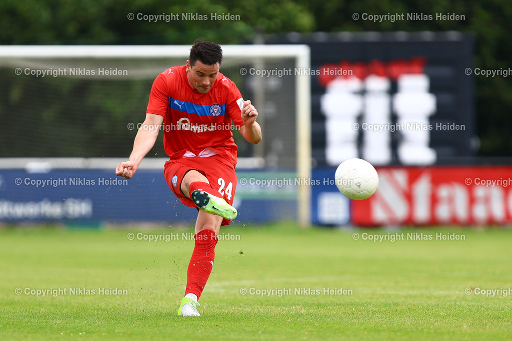 NH_HolsteinKielU23_FCEintrachtNorderstedt_Testspiel_05072025 | #24 Malte Christoph Petersen (Holstein Kiel U23)Fußball I Herren I Testspiel I Saison 2025-2026  I Holstein Kiel U23 - FC Eintracht Norderstedt I 05.07.2025 I Stadtwerke Arena Eckernförde - Realisiert mit Pictrs.com