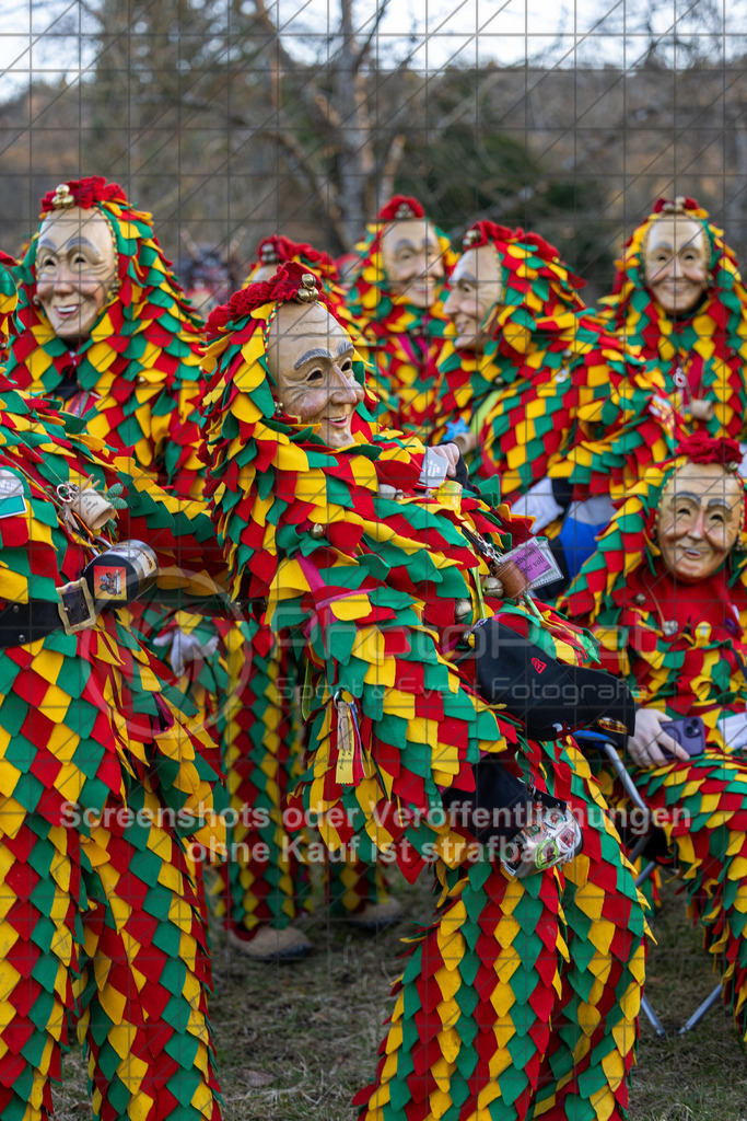 20250304_174249_0161 | #,Traditionelles Fasnetsverbrennen, Radschellenschläger Donzdorf, Donzdorfer Fasnet, Kampagne 2025, Fohlenwiese Schlossgarten, 73072 Donzdorf, 04.03.2025 - 17:30 Uhr,Foto: PhotoPeet-Eventfotografie/Peter Harich