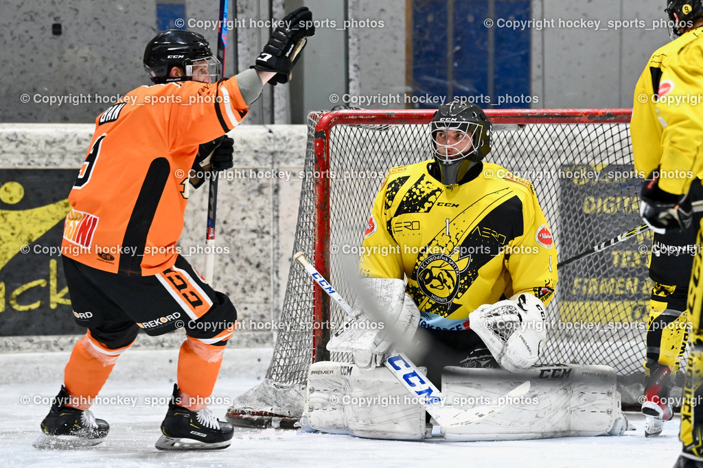 EC Liwodruck Hornets Spittal vs. USC Velden 13.11.2022 | #9 Ban Christian, #1 Zauchner Rene, Tor USC Velden, Jubel USC Velden