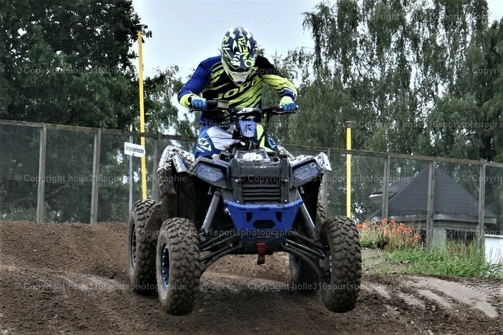 DSC_0147 (2) | Sportfotografie , Motorsport, Motoross, Reitsport, Mointainbike, Enduro,
Landschaft , Outdoor, Eventfotografie, Landschaft, Bilder online bestellen - Realisiert mit Pictrs.com