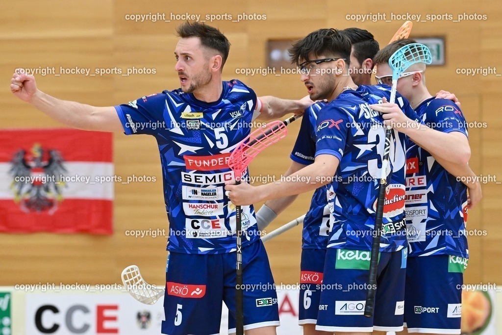 VSV Unihockey vs. Wiener Floorballverein 26.3.2023 | Jubel VSV Unihockey Mannschaft, #5 Michael Kanduth, #6 Timo Schmid, #66 Jakob Rainer, #30 Christoph Steiner