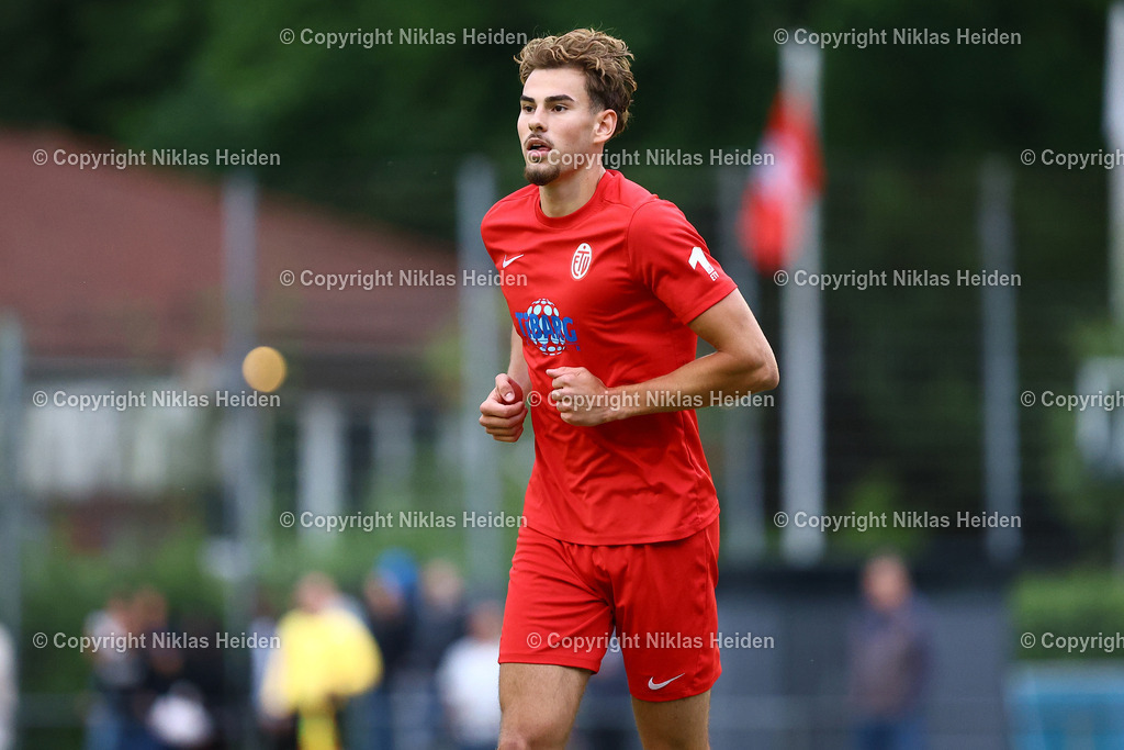 NH_USCPaloma_EimsbüttelerTV_Testspiel_11072025 | #72 Merlin Sinanovic (Eimsbütteler TV)Fußball I Herren I Testspiel I Saison 2025-2026  I USC Paloma - Eimsbütteler TV I 11.07.2025 I Jonny-Rehbein-Sportplatz - Realisiert mit Pictrs.com
