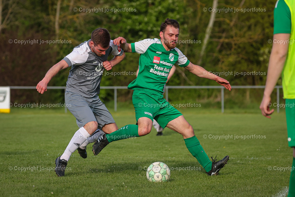 BQ3I6037 | 04.05.2023; Kreisliga A Biedenkopf; Rasenplatz Breidenstein; TuSpo Breidenstein - SG Mornshausen/Erdhausen/Frohnhausen; Ergebnis: 4:0 (4:0)