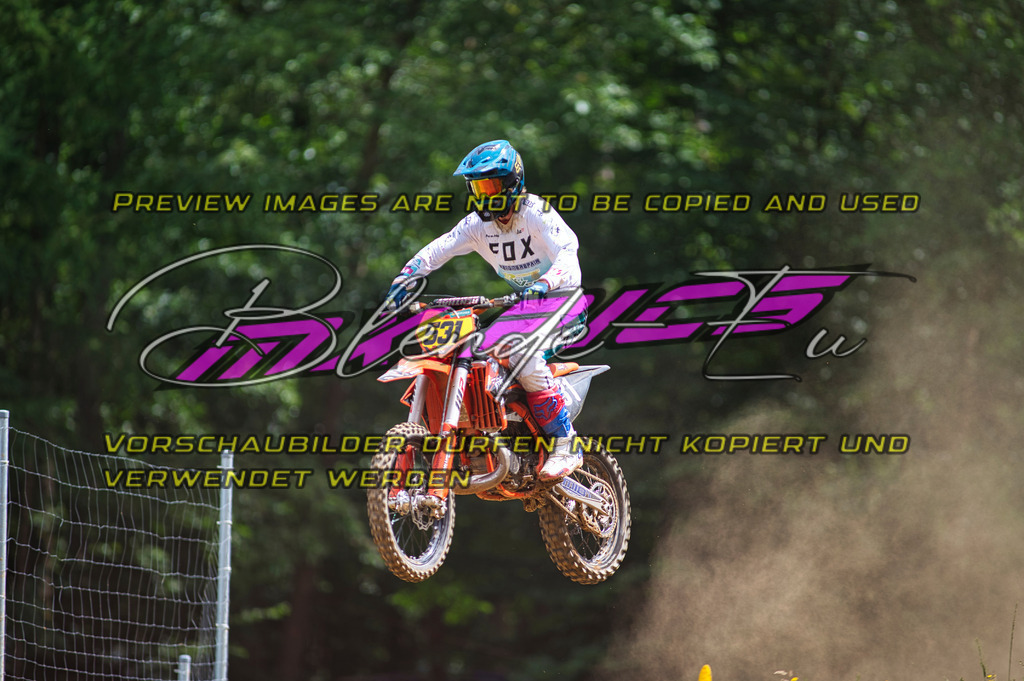 _DSC2836_2 | Sportfotografie: Die extreme Seite der Fotografie
Ich Fotografiere Hauptsächlich im Sportbereich Motorcross im DAMCV Verband.
Dirtbike - MX - Motorcross - DAMCV - MXCup - Euskirchen - Köln - Bonn - Venlo - Overloon - MSC Wisskirchen - MCC Weilerswist 