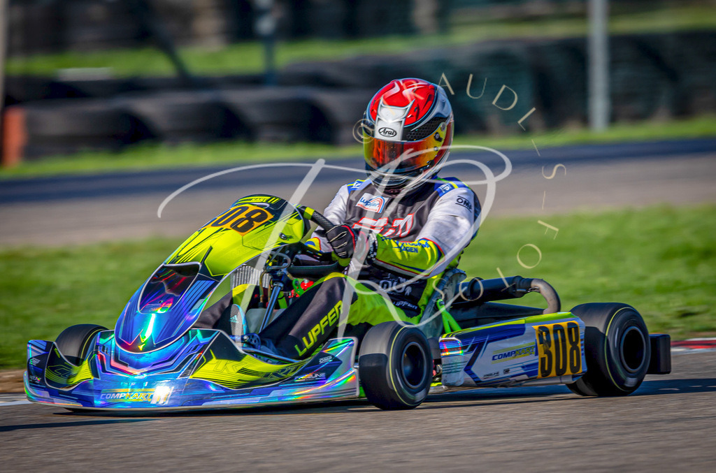 7F5E030A-3B38-47D1-9D1C-BF1E2349701C | traudl_s_fotos