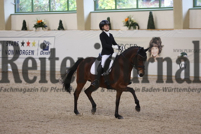 Gut Ising_2023_Prfg.Nr.13_Finale_Bayern-Pony-Cup_Lena Brunner_Cute Mrs.Polly FH (10) | Alle Fotos der Reiterjournal Fotografin Doris Matthaes im Reiterjournal Online-Fotoshop. - Realized with Pictrs.com