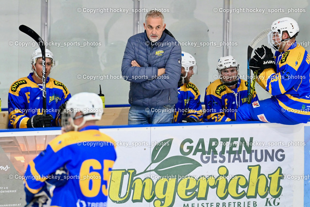 ESC Steindorf vs. EHC Althofen 4.11.2023 | Spielerbank EHC Althofen, #89 Herrnegger Lucas, Headcoach EHC Althofen Ressmann Gerald, 