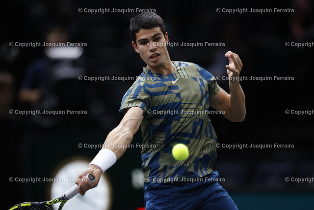 rolexmasters22_00181 | Paris, Frankreich 02.11.2022,  xabx Tennis ROLEX PARIS MASTERS 2022 Tag 3 v.li., Carlos ALCARAZ (ESP) - Realizzato con Pictrs.com