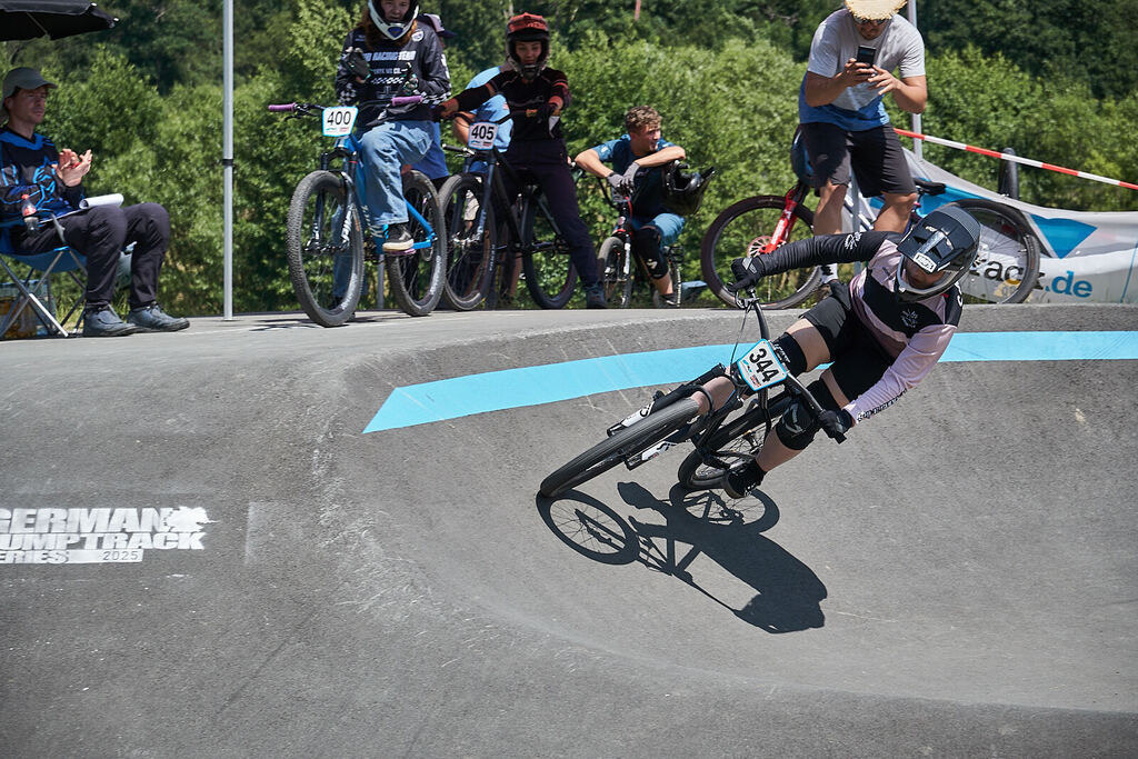 Waldsolms_25__DSC7392@sebastiankopp | German Pumptrack Series - Realisiert mit Pictrs.com