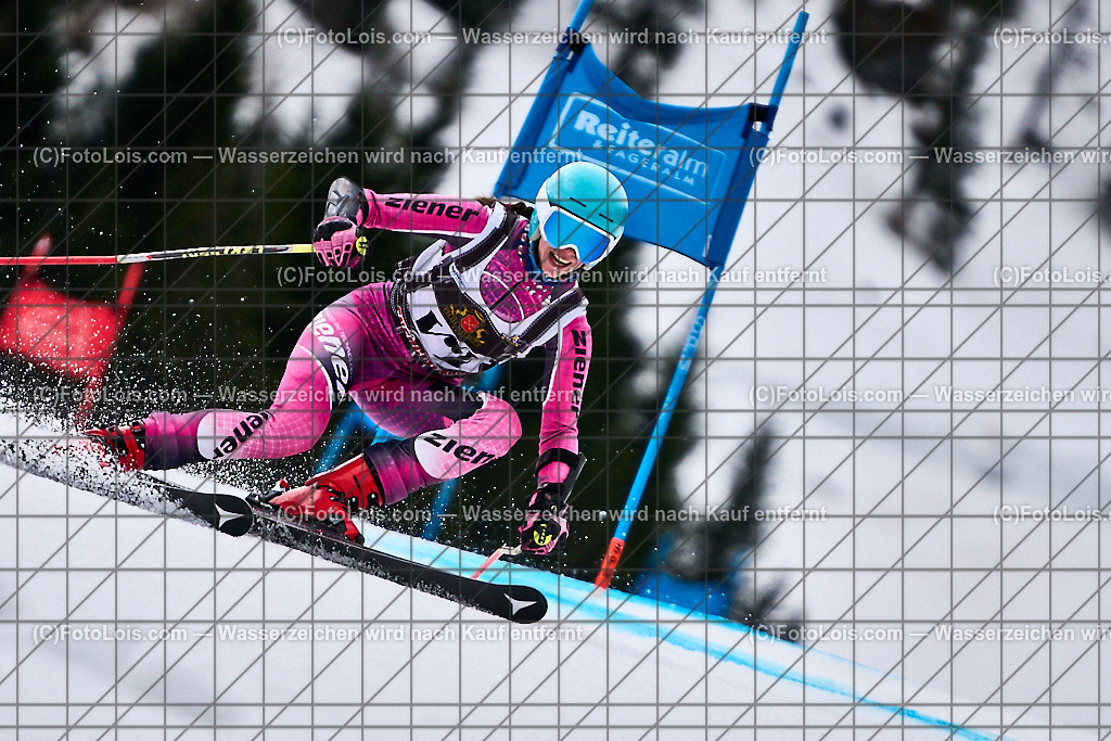 ALP4549_FIS MASTERS WC-Finale_GS_C-Damen_Vorlaeufer | (C)FotoLois.com, Alois Spandl. FIS MASTERS WorldCup-Finale 2024, Reiteralm (Steiermark, AUT), Giant Slalom auf der Muldenliftpiste, Do 5. April 2024.
