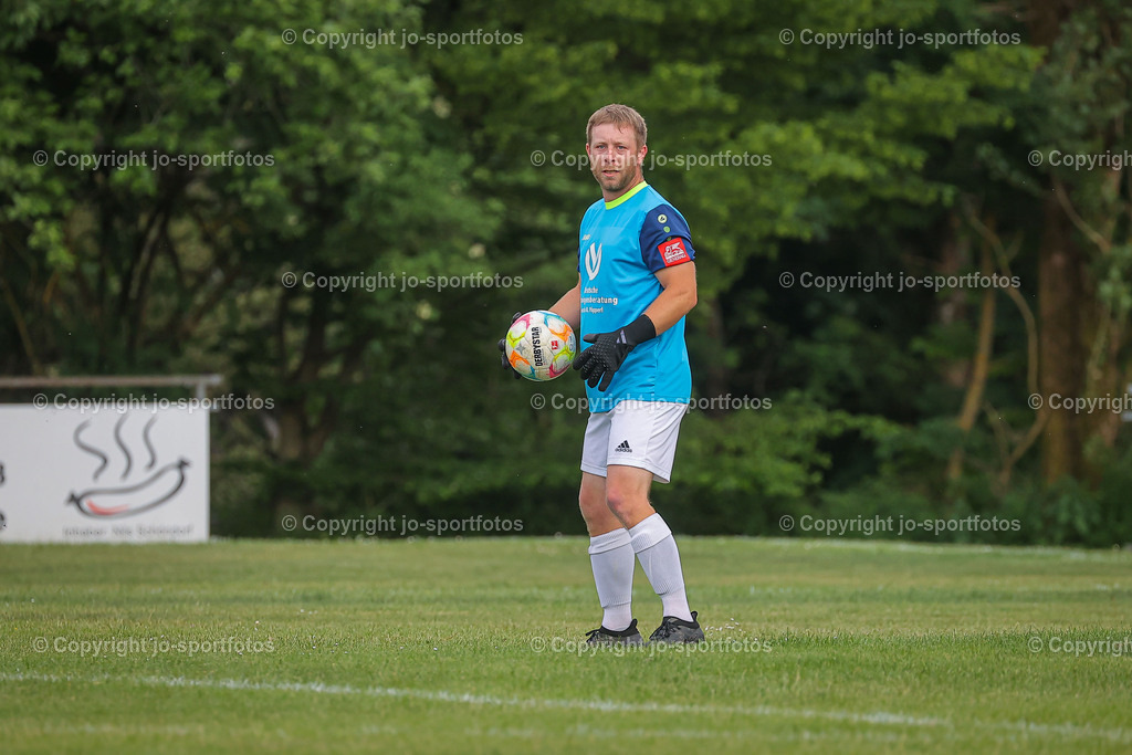 BQ3I2734 | 09.06.2023; Relegation zur Kreisliga B Dillenburg; Rasenplatz Hirzenhain; SSV Hirzenhain - TSV Ballersbach II; Ergebnis: 1:3 (1:2)