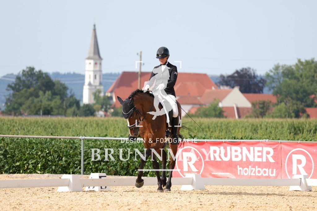 0P6A0829 | Willkommen bei Brunnmayr - Design & Fotografie – Ihrem Spezialisten für Reitturniere und Pferdeveranstaltungen in Oberösterreich, Salzburg und Bayern! Seit über 17 Jahren sind wir leidenschaftlich dabei.