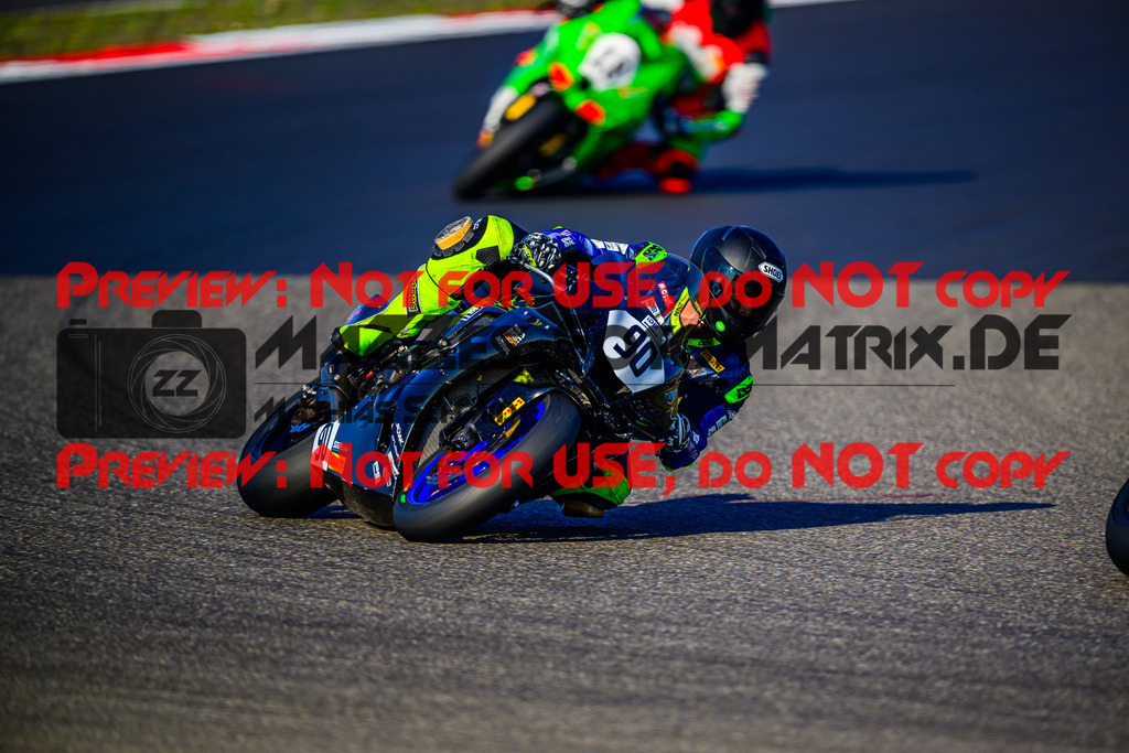 MaZZes_FotoMatrix_240831_6007705_1122 | STK1000