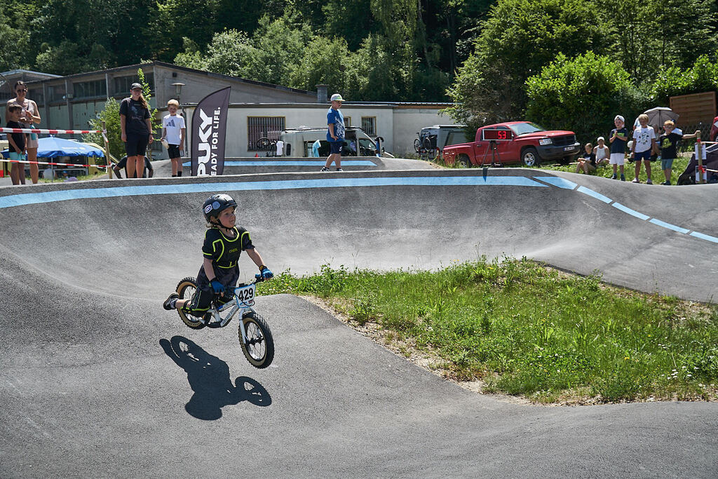 Waldsolms_25__DSC7776@sebastiankopp | German Pumptrack Series - Realisiert mit Pictrs.com
