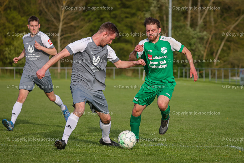 BQ3I5808 | 04.05.2023; Kreisliga A Biedenkopf; Rasenplatz Breidenstein; TuSpo Breidenstein - SG Mornshausen/Erdhausen/Frohnhausen; Ergebnis: 4:0 (4:0)