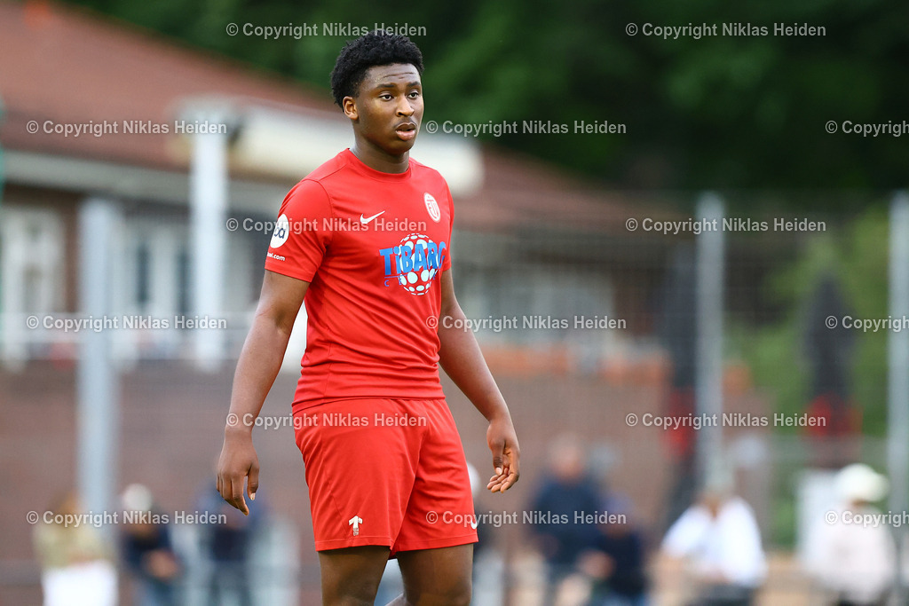 NH_USCPaloma_EimsbüttelerTV_Testspiel_11072025 | #23 Sherif Al-Amin Adebayo Mustapha Jinadu (Eimsbütteler TV)Fußball I Herren I Testspiel I Saison 2025-2026  I USC Paloma - Eimsbütteler TV I 11.07.2025 I Jonny-Rehbein-Sportplatz - Realisiert mit Pictrs.com